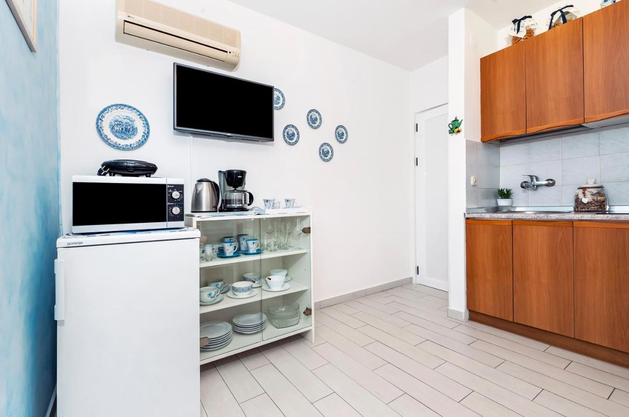 Apartment Casa Banko Rovigno Esterno foto