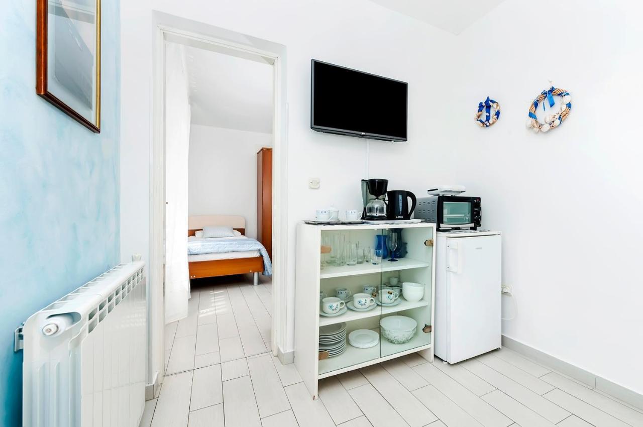 Apartment Casa Banko Rovigno Esterno foto
